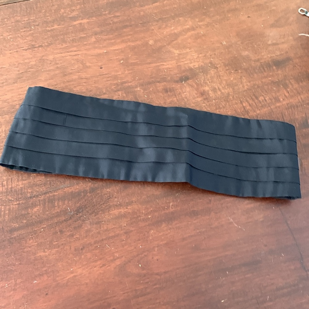 Men’s cummerbund-black satiny